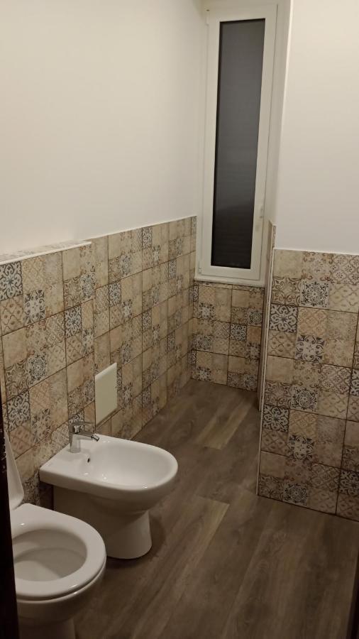 Hotel Sotto La Rocca Finale Ligure Zimmer foto